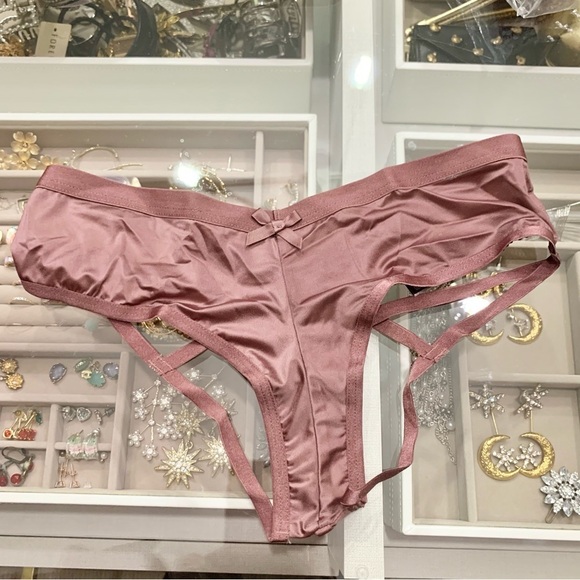 [🌟 PRICE FIRM] VS Mauve Rose Taupe Very Sexy Strappy Back Cheeky Panty - Picture 10 of 12